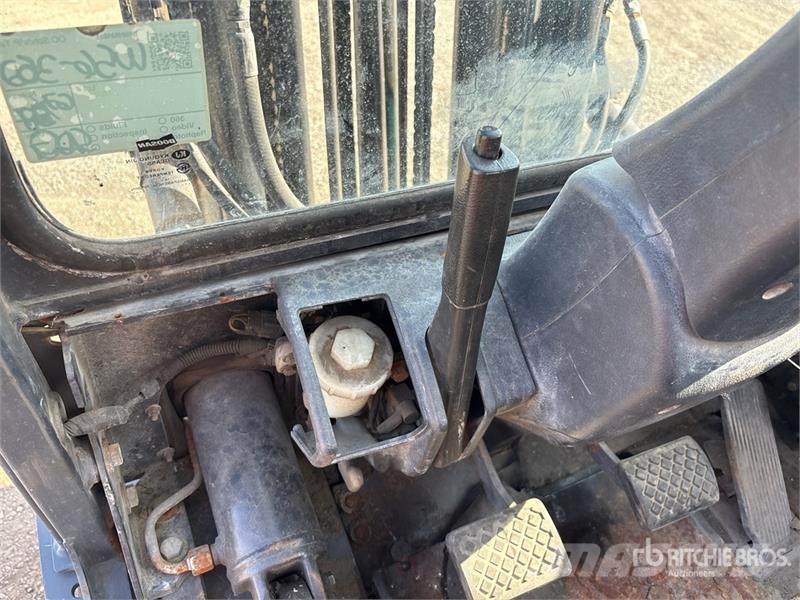 Doosan G25E-5 3600 lb Cushion Tire Forklift Другие складские механизмы