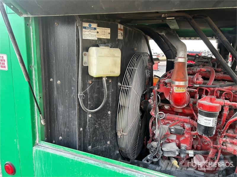 Doosan HP375WCU-T4F Mobile Air Compressor 压缩机