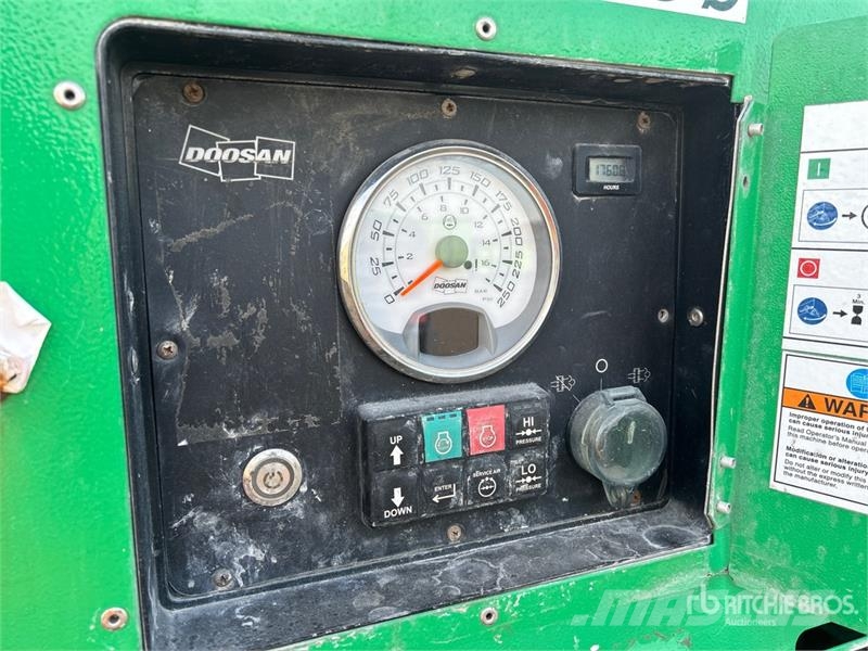 Doosan HP375WCU-T4F Mobile Air Compressor 压缩机