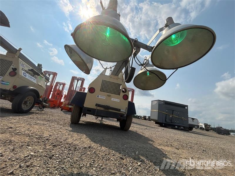 Doosan LS-T4 Light Tower Tour d'éclairage