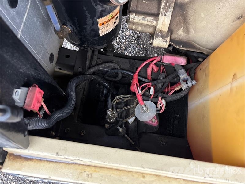 Doosan P250/HP210WDO-T4F Mobile Mobile Air Compressor Kompresori