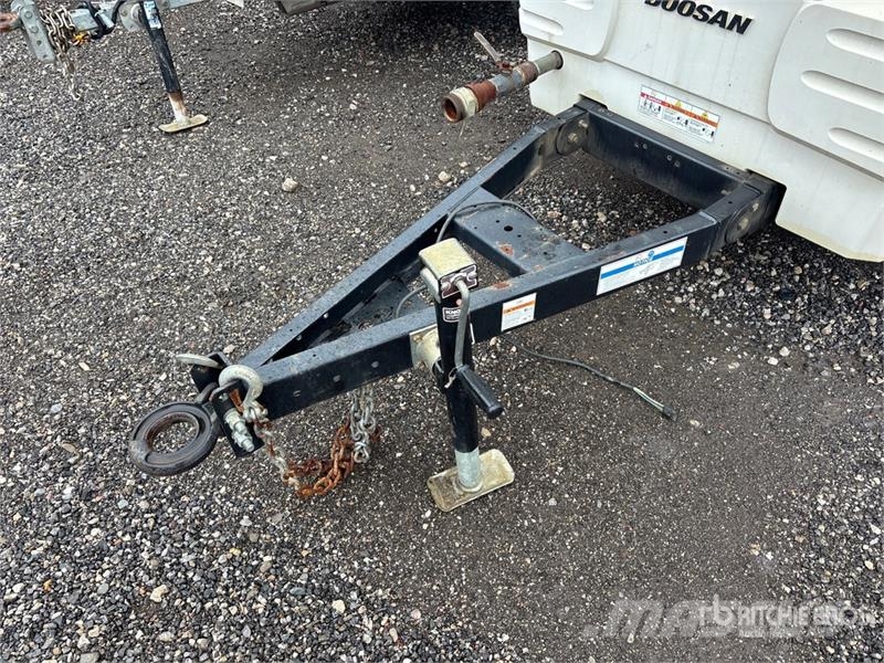 Doosan P250/HP210WDO-T4F Mobile Mobile Air Compressor Kompresori