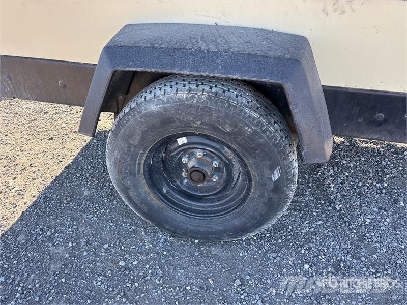 Doosan P425 コンプレッサー