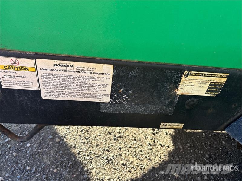 Doosan P425 HP 375 WCU-T4I Mobile Mobile Air Compressor Kompresory