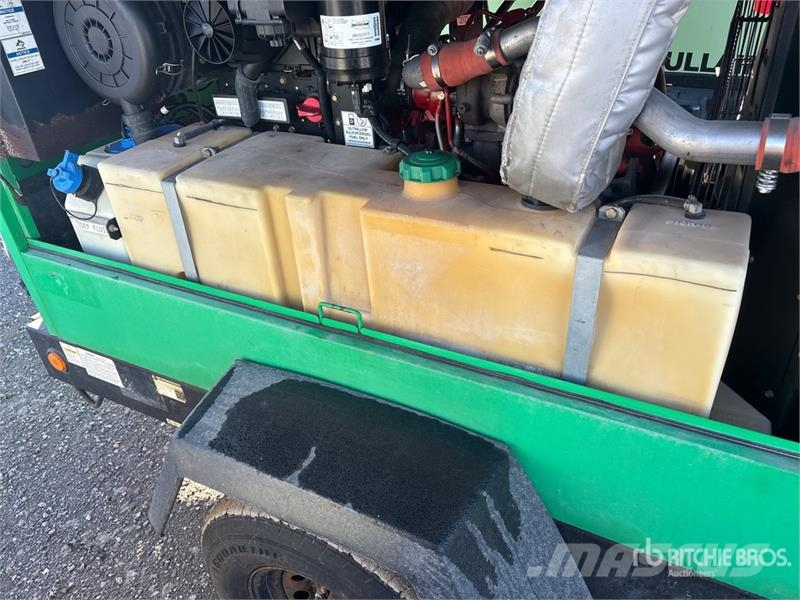 Doosan P425 HP 375 WCU-T4I Mobile Mobile Air Compressor Kompresory