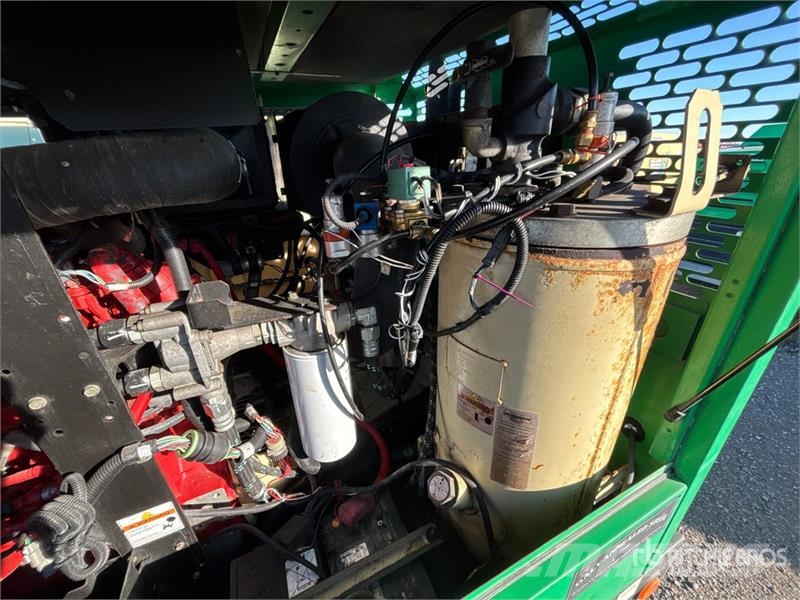 Doosan P425 HP 375 WCU-T4I Mobile Mobile Air Compressor Kompresory