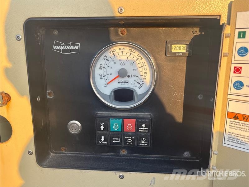 Doosan P425/HP375 Mobile Air Compressor Kompresori