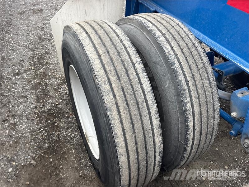 Dorsey SC40-ASY-AB386 Tri/A Container Trailer Kontejnerske prikolice