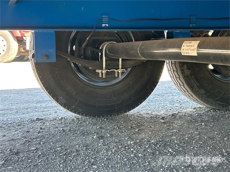  Double A GHB218 30 ft Tri/A Gooseneck Equipment Tr Прицепы-Автовозы