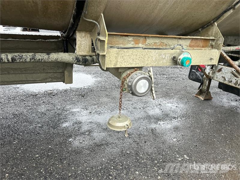 Dragon Tri/A Tanker Trailer Tsisternhaagised