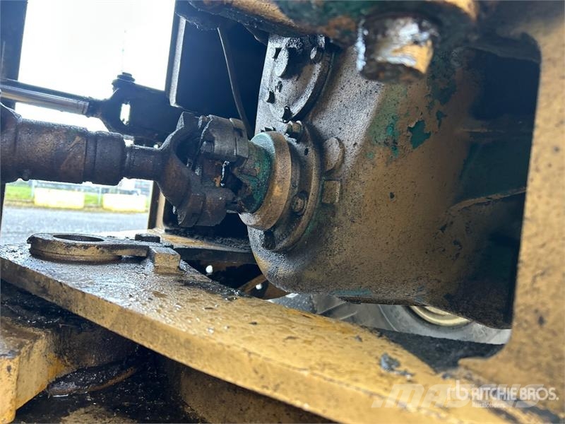 Dresser 530 Wheel loaders