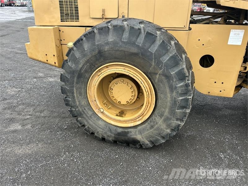 Dresser 530 Wheel loaders