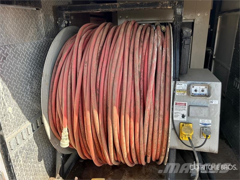 DryAir 600RTS 508564 BTU Hydronic Heater w/ Generator Muud põllumajandusmasinad