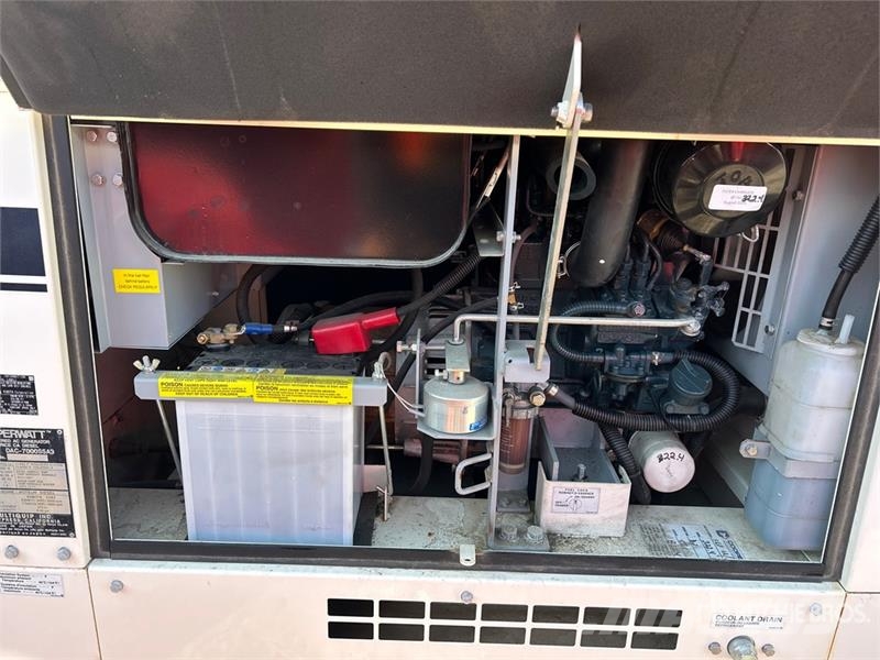 DryAir 600RTS 508564 BTU Hydronic Heater w/ Generator Muud põllumajandusmasinad