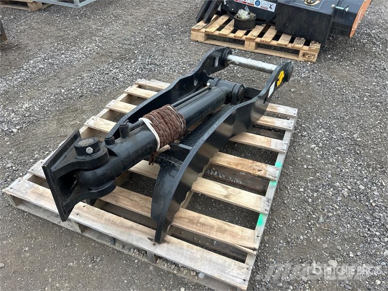 Dynamic Entities 120CL 15 in Excavator Thumb (Unused) Kovalar