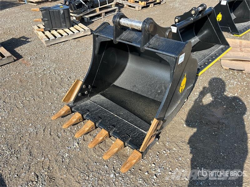 Dynamic Entities 120CL 41 in Q/C Digging Excavator Bucket Kanalak