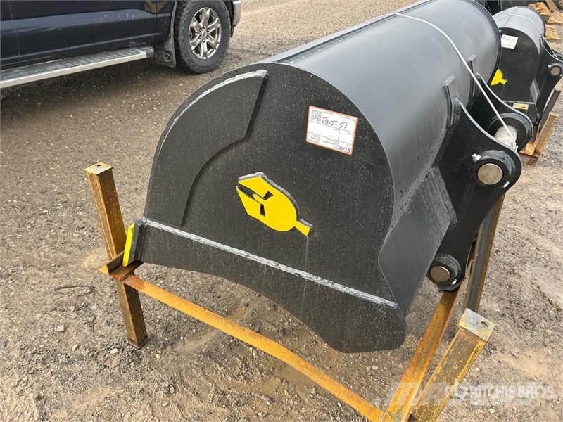 Dynamic Entities 120CL 60 in Q/C Cleanup Excavator Bucket Kanalak