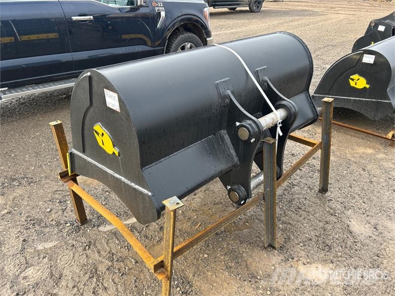 Dynamic Entities 120CL 60 in Q/C Cleanup Excavator Bucket Kanalak