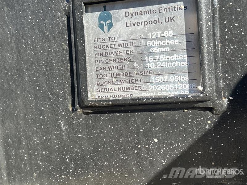 Dynamic Entities 120CL 60 in Tilting Excavator Bucket - Fi Kanalak