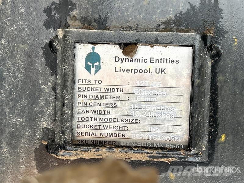 Dynamic Entities 120CL 60 in Q/C Cleanup Excavator Bucket  دلاء