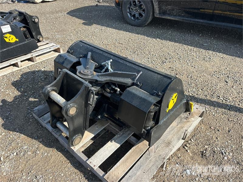 Dynamic Entities 120CL 48 in Q/C Hydraulic Tilting Excavat Kanalak