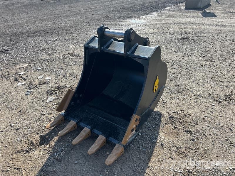Dynamic Entities 120CL 35 in Q/C Digging Excavator Bucket Kanalak