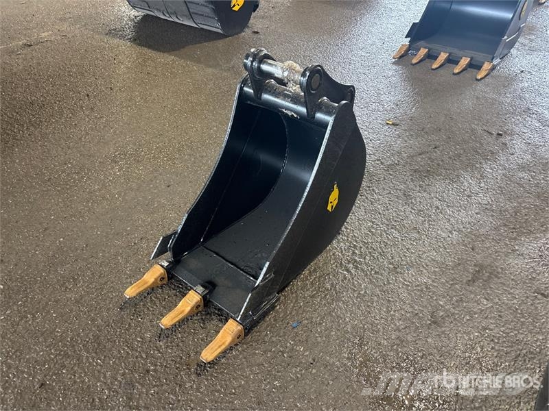 Dynamic Entities 18 in Digging Excavator Bucket - Fits Cat Godet