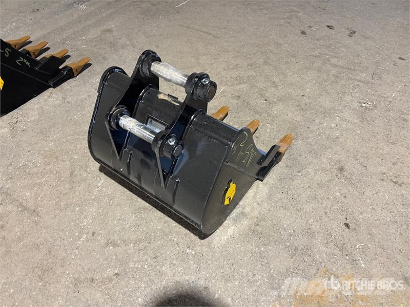 Dynamic Entities 24 in Digging Excavator Bucket - Fits Cat Bakken