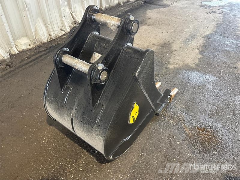 Dynamic Entities 24 in Digging Excavator Bucket - Fits Cat Godet