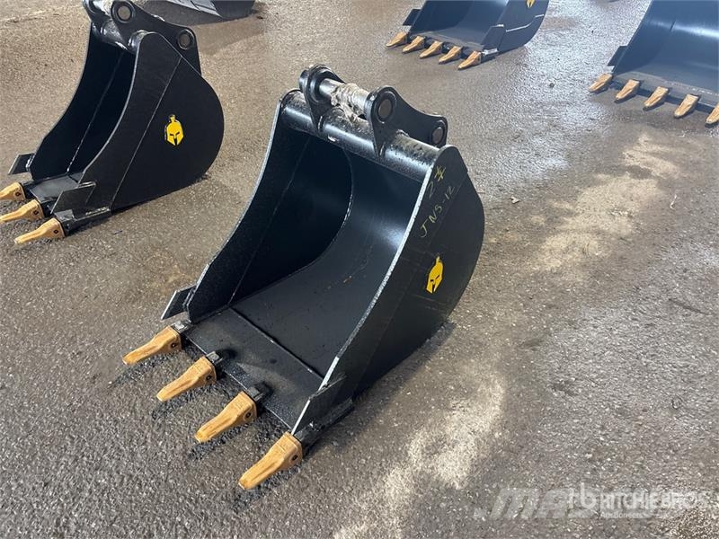 Dynamic Entities 24 in Digging Excavator Bucket - Fits Cat Godet