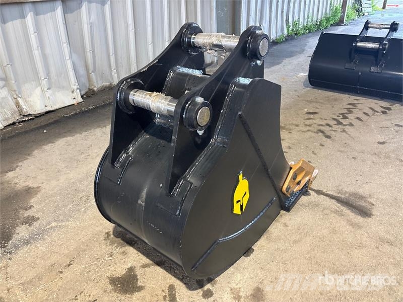 Dynamic Entities 24 in Digging Excavator Bucket - Fits Cat Godet