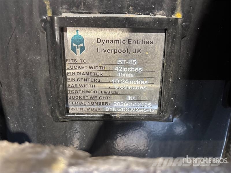 Dynamic Entities 42 in Cleanup Excavator Bucket - Fits Cat Bakken