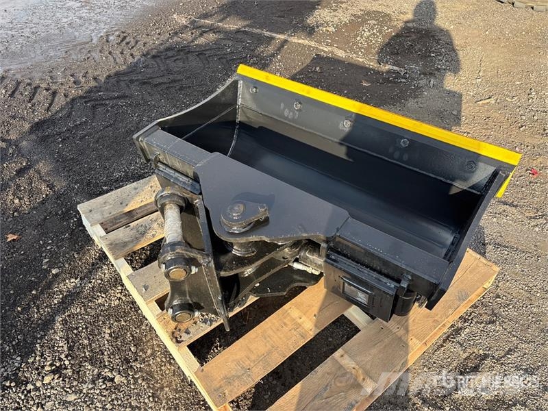 Dynamic Entities 42 in Tilting Excavator Bucket - Fits Cat دلاء