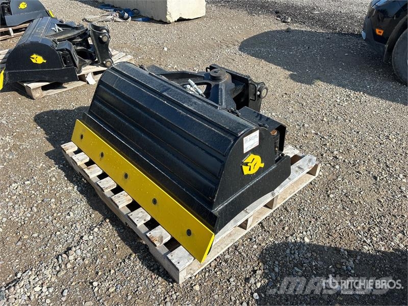 Dynamic Entities 48 in Q/C Hydraulic Tilting Excavator Buc Kanalak