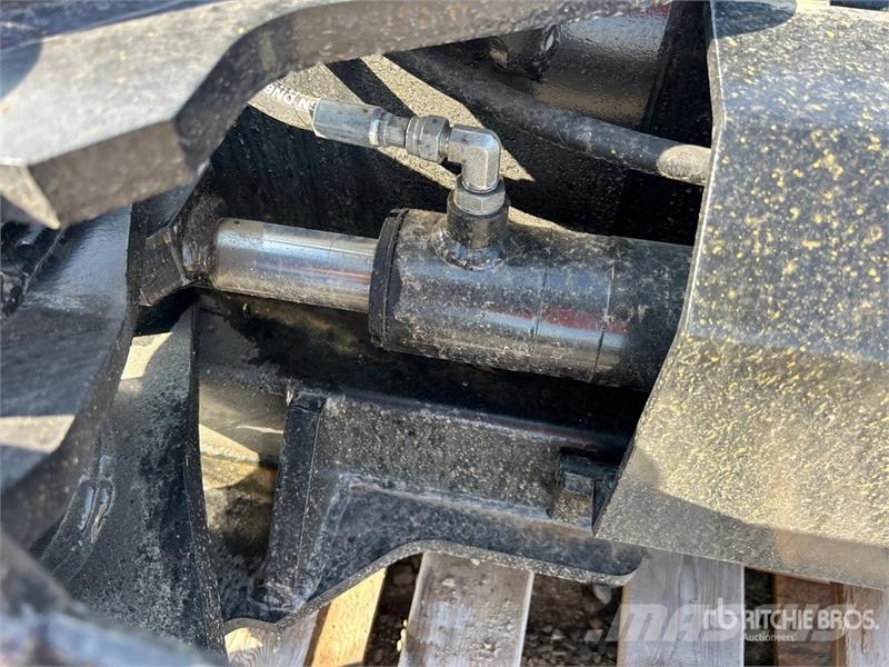 Dynamic Entities 48 in Q/C Hydraulic Tilting Excavator Buc Kanalak