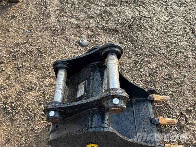 Dynamic Entities 50CL 17 in Excavator Bucket - Fits Cat 30 دلاء