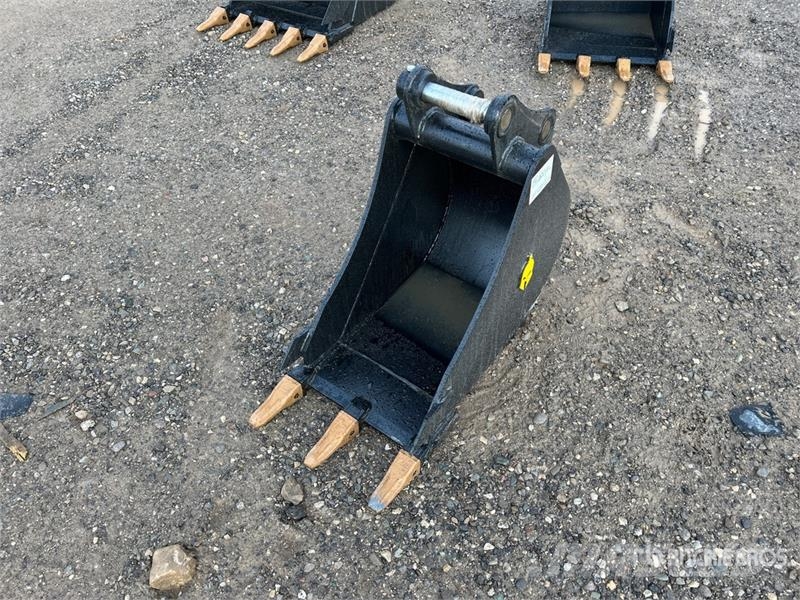 Dynamic Entities 50CL 17 in Excavator Bucket - Fits Cat 30 دلاء