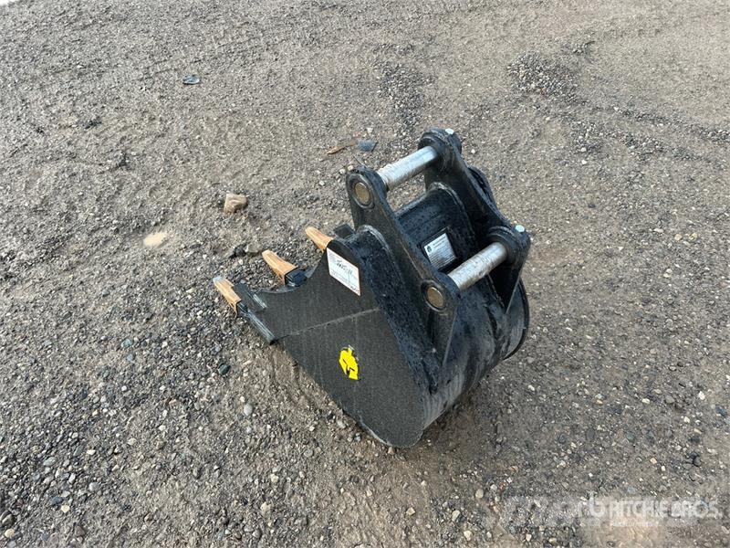 Dynamic Entities 50CL 17 in Excavator Bucket - Fits Cat 30 دلاء