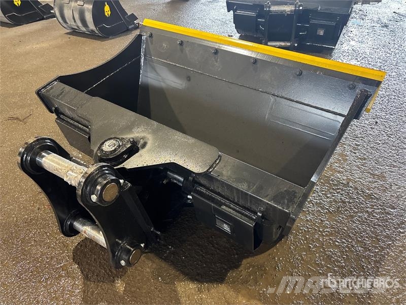 Dynamic Entities 60 in Tilting Excavator Bucket - Fits Cat Godet
