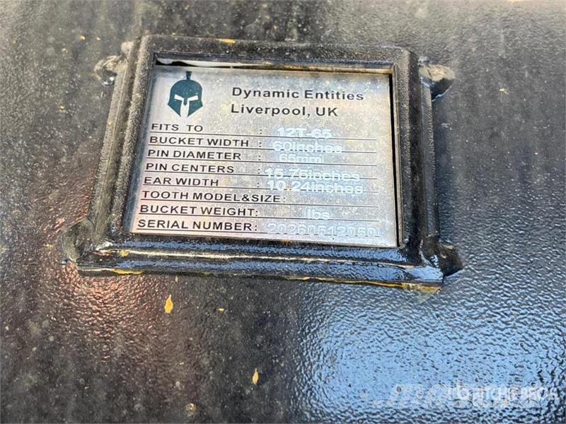 Dynamic Entities 60 in Q/C Cleanup Excavator Bucket - Fits Buckets