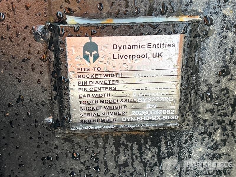 Dynamic Entities 80CL 28 in Q/C Excavator Bucket (Unused) دلاء