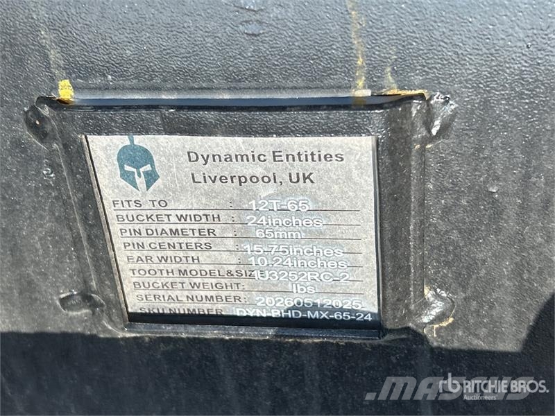 Dynamic Entities 80CL 23 in Q/C Digging Excavator Bucket ( دلاء