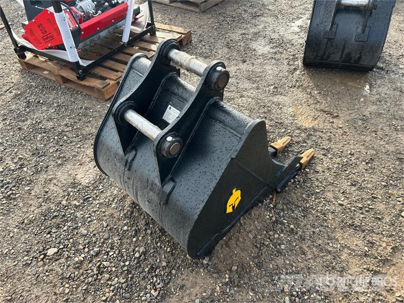 Dynamic Entities 80CL 28 in Q/C Excavator Bucket (Unused) دلاء