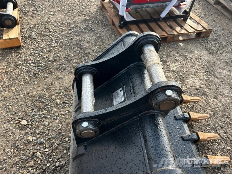 Dynamic Entities 80CL 28 in Q/C Excavator Bucket (Unused) دلاء