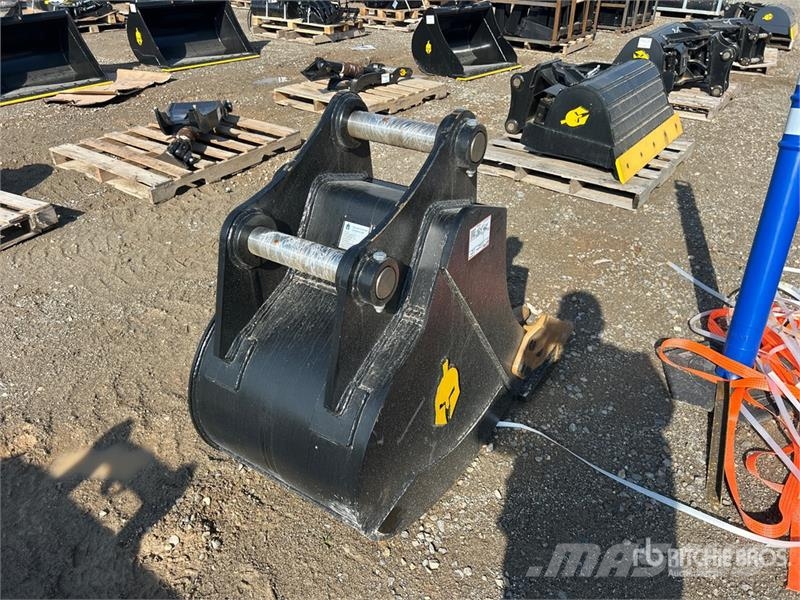 Dynamic Entities 80CL 23 in Q/C Digging Excavator Bucket ( دلاء
