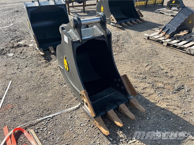 Dynamic Entities 80CL 23 in Q/C Digging Excavator Bucket ( دلاء