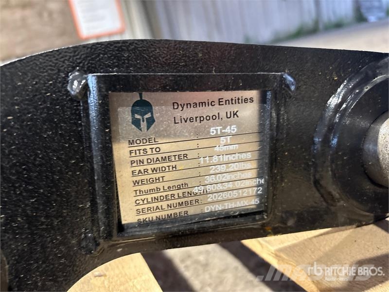 Dynamic Entities Excavator Thumb - Fits Cat 305, 305.5 Kom Bakken