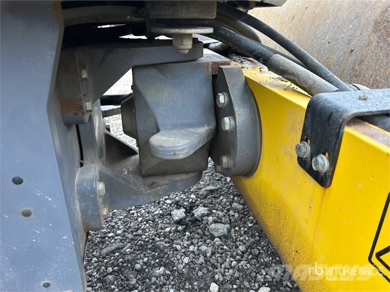 Dynapac CA1300D Smooth Drum Compactor Walzenzüge