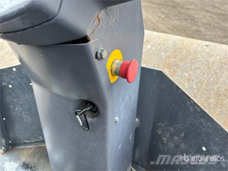 Dynapac CA1300D Smooth Drum Compactor Walzenzüge