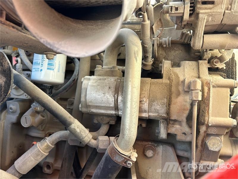 Dynapac CA144D مداحل أحادية الأسطوانة